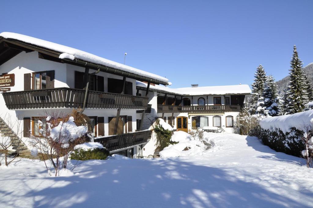 Hotel Garni Liberia Oberstdorf Exteriör bild
